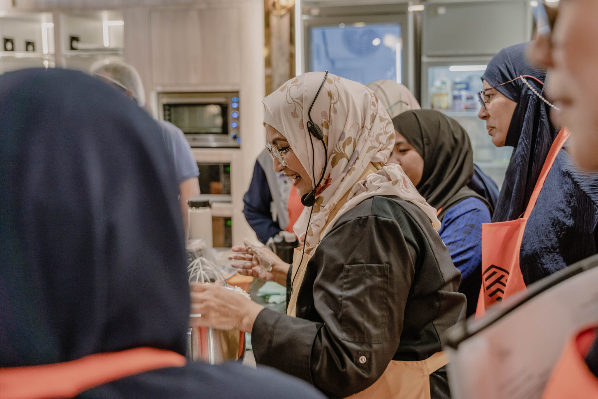 Celebrity Chef Siti Mastura Conducted Her First Master Class @BELLS Baking Club